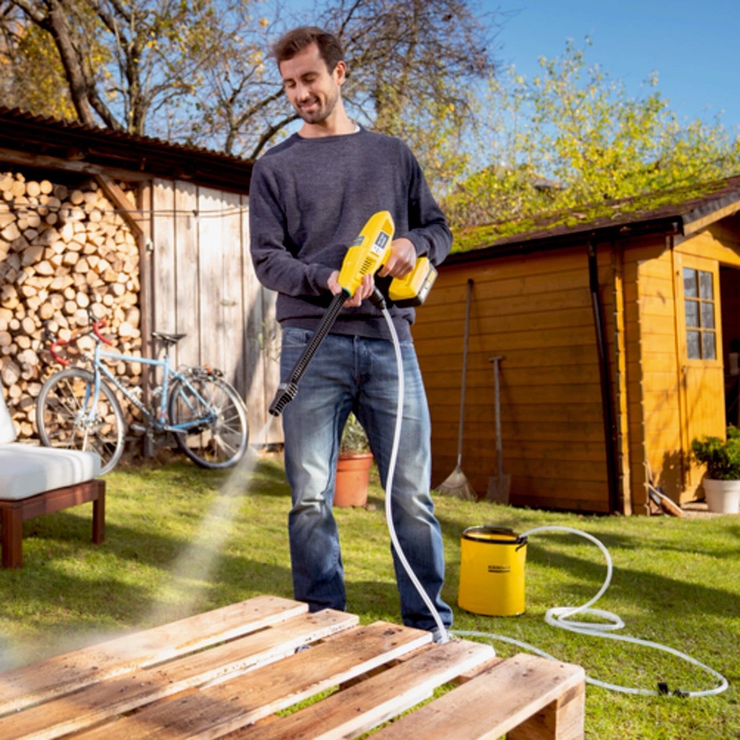 Kärcher KHB 4-18 Cordless Medium Pressure Washer 18V Skin Only 1.328-220.0