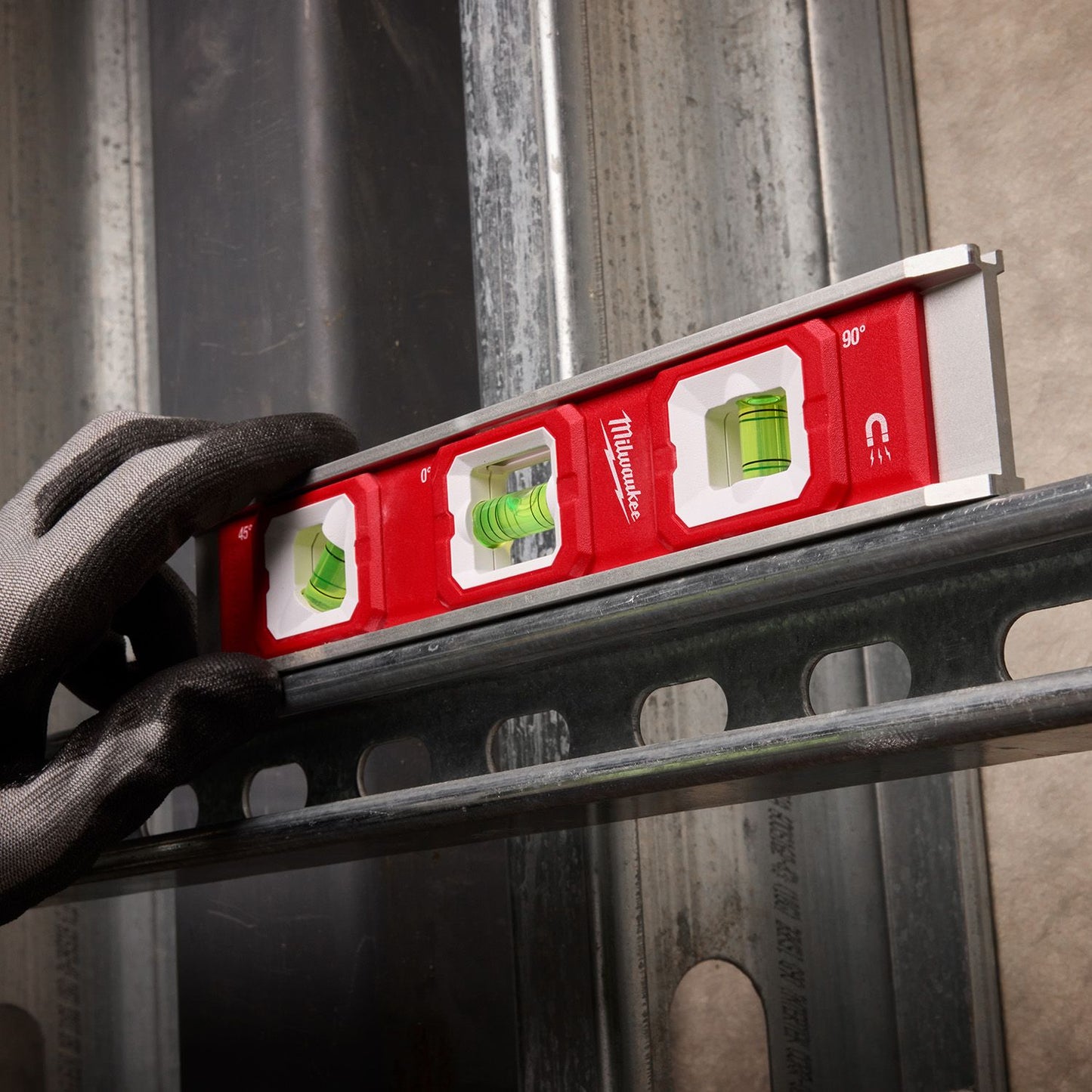 Milwaukee 25cm Magnetic Base Torpedo Level 4932498716