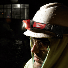 Milwaukee Spot/Flood Headlamp 450 Lumens HL-SF