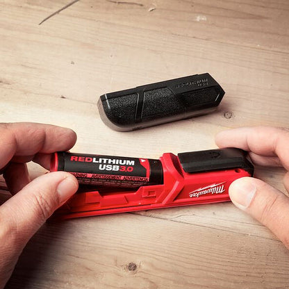 Milwaukee REDLITHIUM USB 3.0Ah Battery