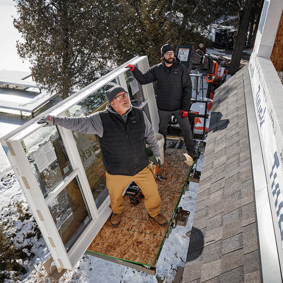 Milwaukee M12 AXIS Heated Jacket