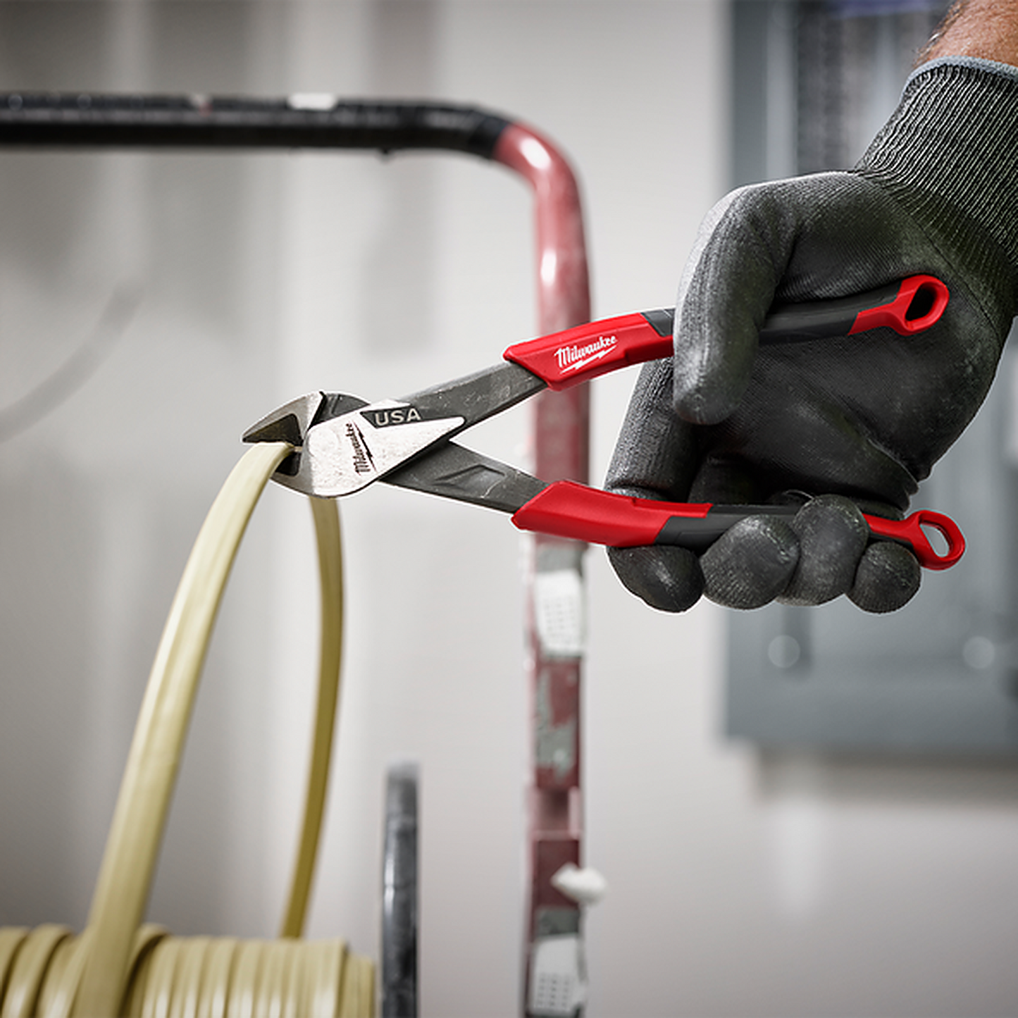 Milwaukee USA Made Comfort Grip 203mm (8in) Diagonal Pliers